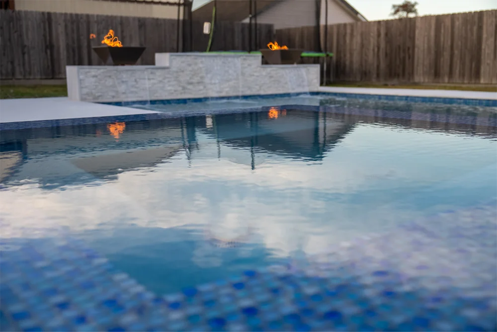 Liquid Luxury Pool Construction Rectangle Pool_06